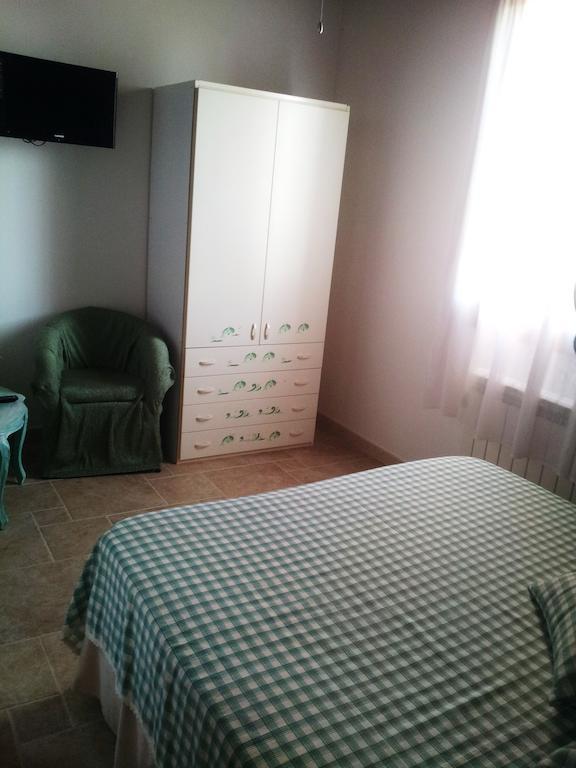 Agriturismo La Nocciolina Venturina Terme Habitación foto